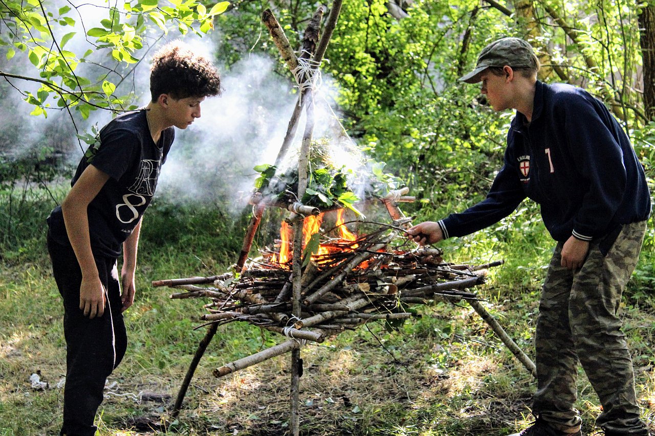 Szkoła Przetrwania i Bushcraftu Karta obozu Kompas360