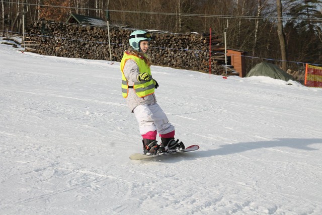 Pierwsze kroki ze snowboardem - Kaszuby.JPG