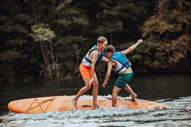 Windsurfing, żagle, supy - obóz wodnych przygód na Mazurach.JPG